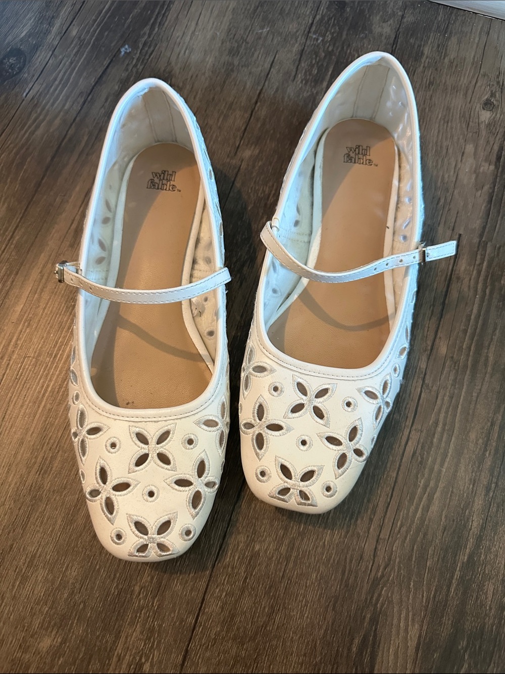 Target White Floral Cutout Mary Jane Flats